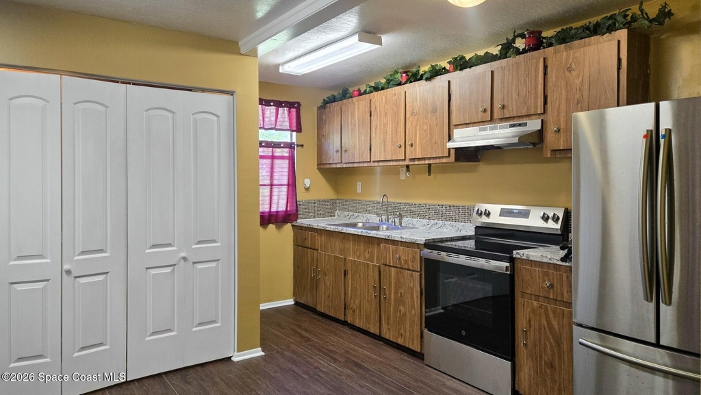 3788 W Railroad Avenue - Photo 5