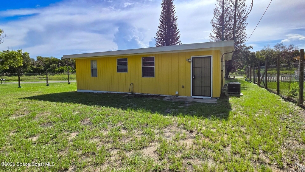 3788 W Railroad Avenue - Photo 1