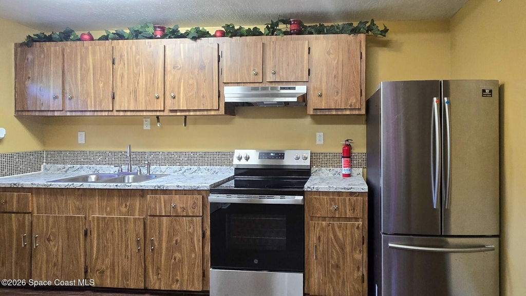 3788 W Railroad Avenue - Photo 7