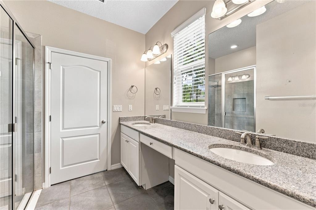 17013 Vilesta Drive - Photo 16