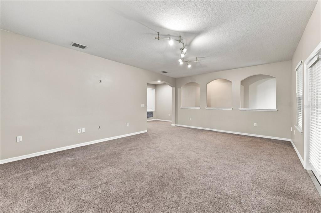 17013 Vilesta Drive - Photo 21