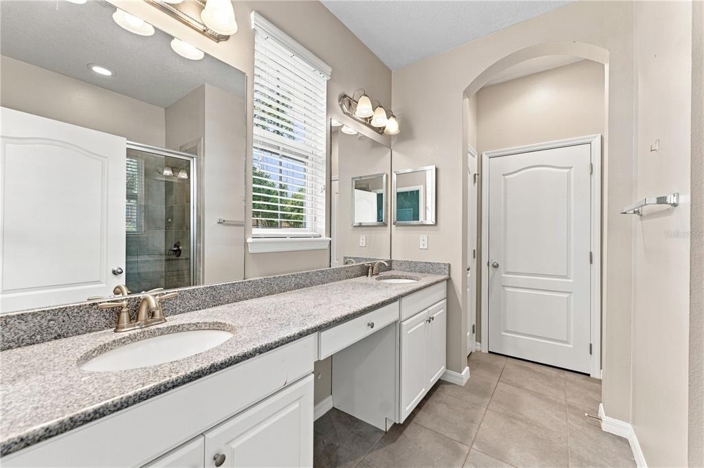 17013 Vilesta Drive - Photo 15