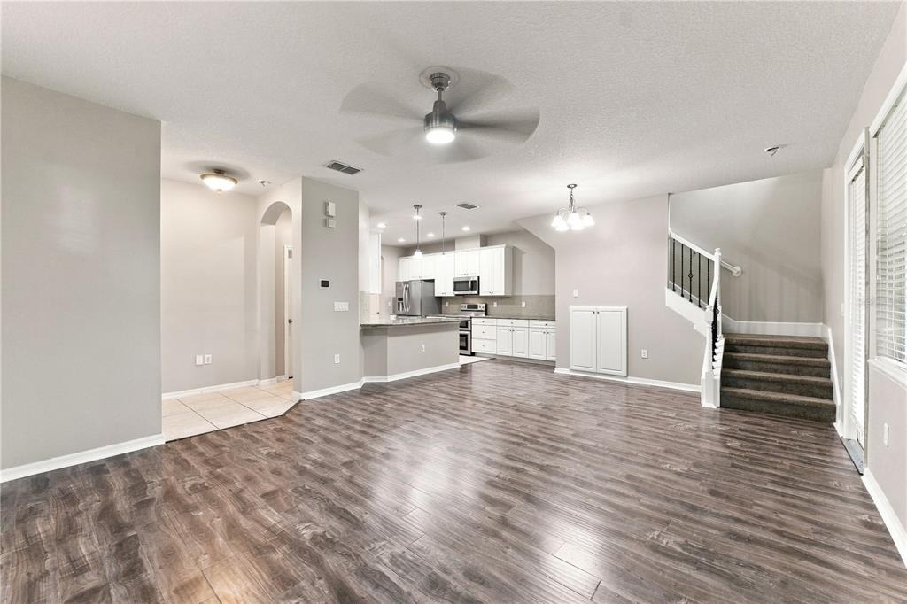 17013 Vilesta Drive - Photo 4