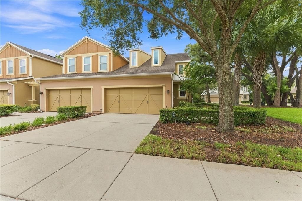 17013 Vilesta Drive - Photo 2