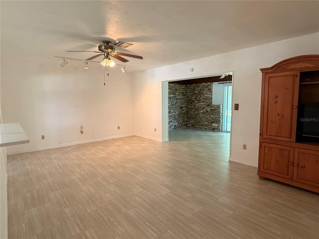 164 Pinewood Avenue - Photo 18