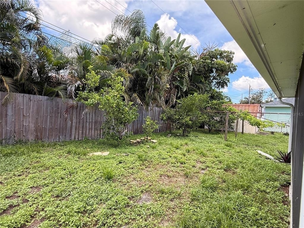 164 Pinewood Avenue - Photo 34
