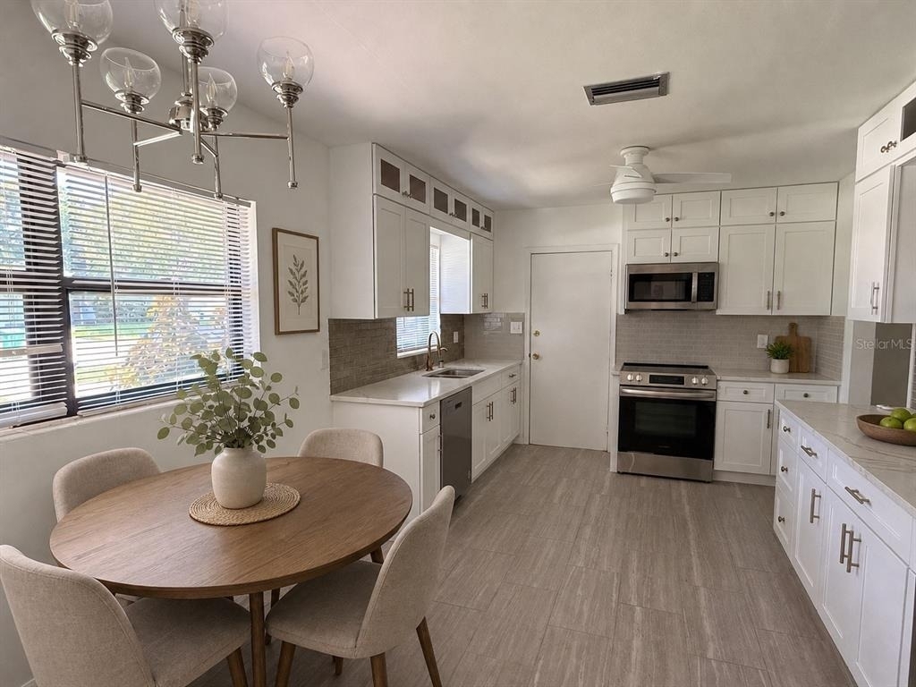 164 Pinewood Avenue - Photo 5