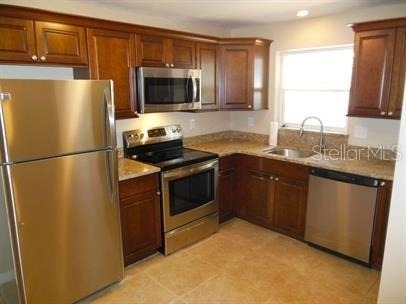 7100 Dartmouth Avenue N - Photo 8