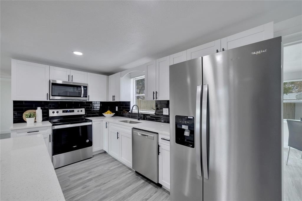 4012 Valencia Drive - Photo 5
