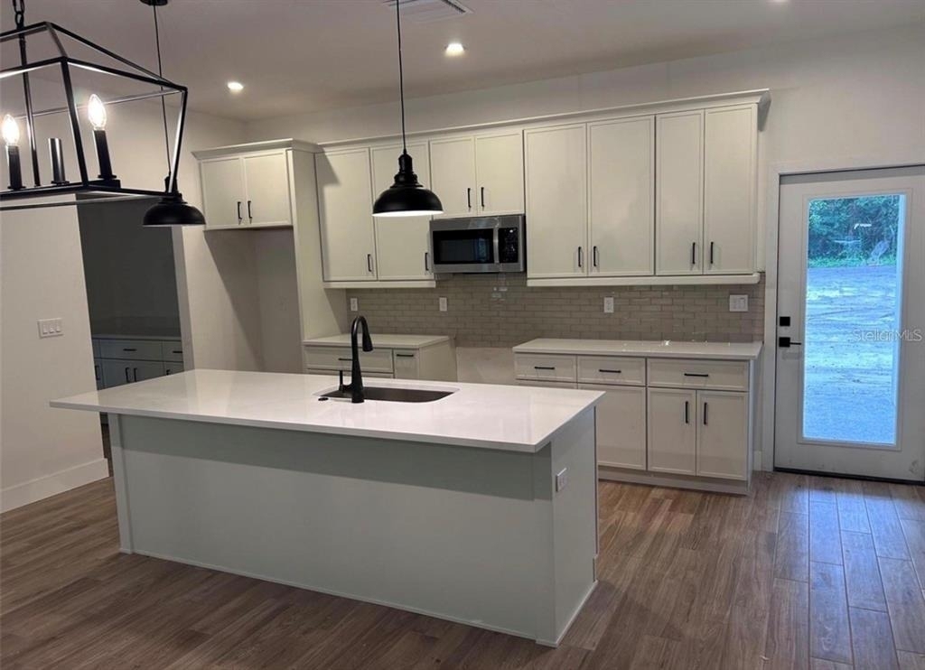 330 Kimble Avenue - Photo 3