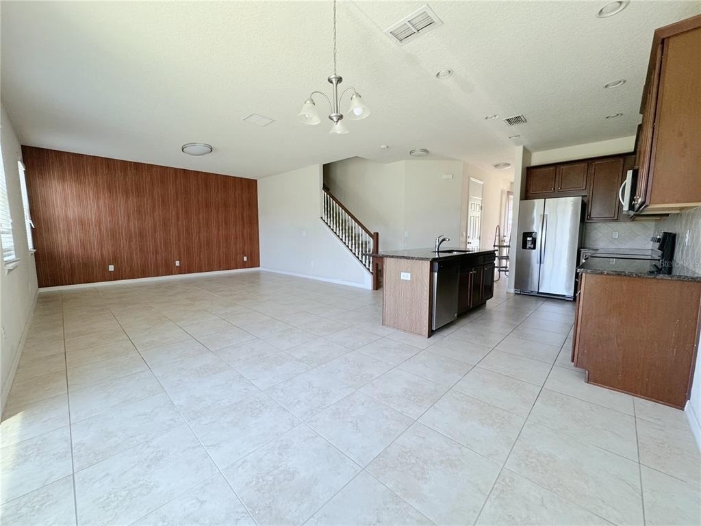 2428 Chateau Loop - Photo 12