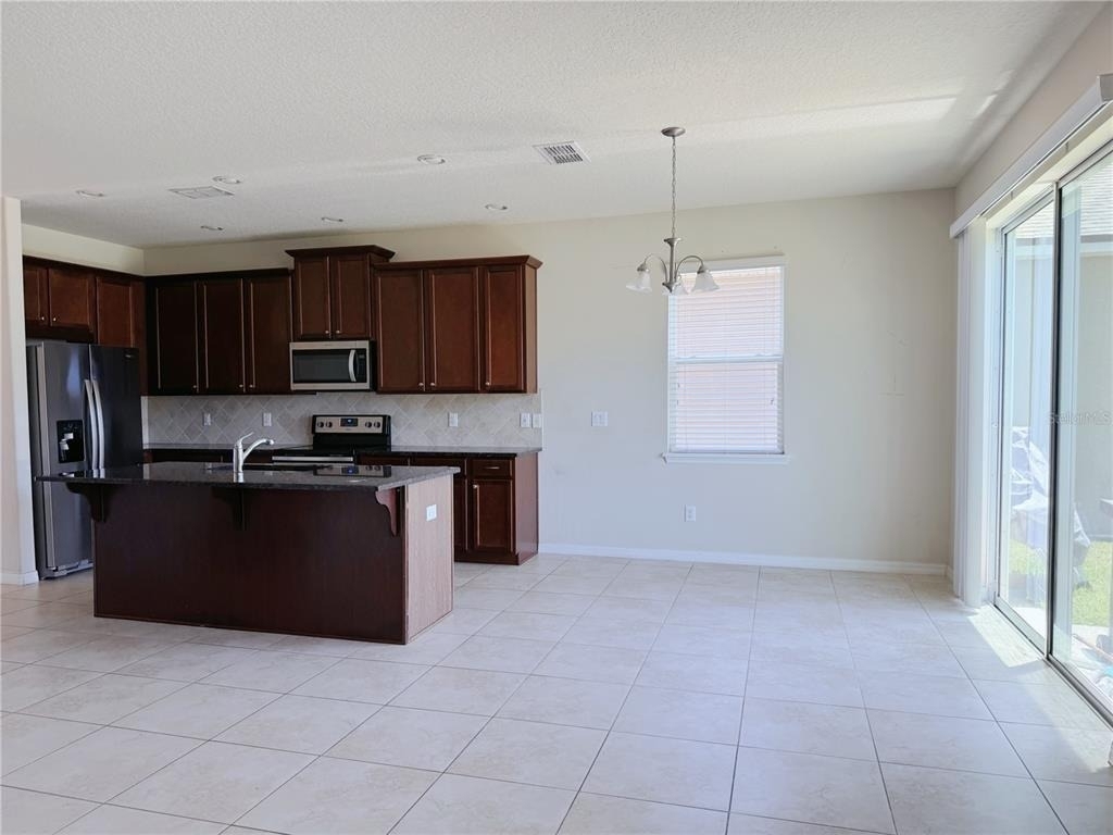 2428 Chateau Loop - Photo 14