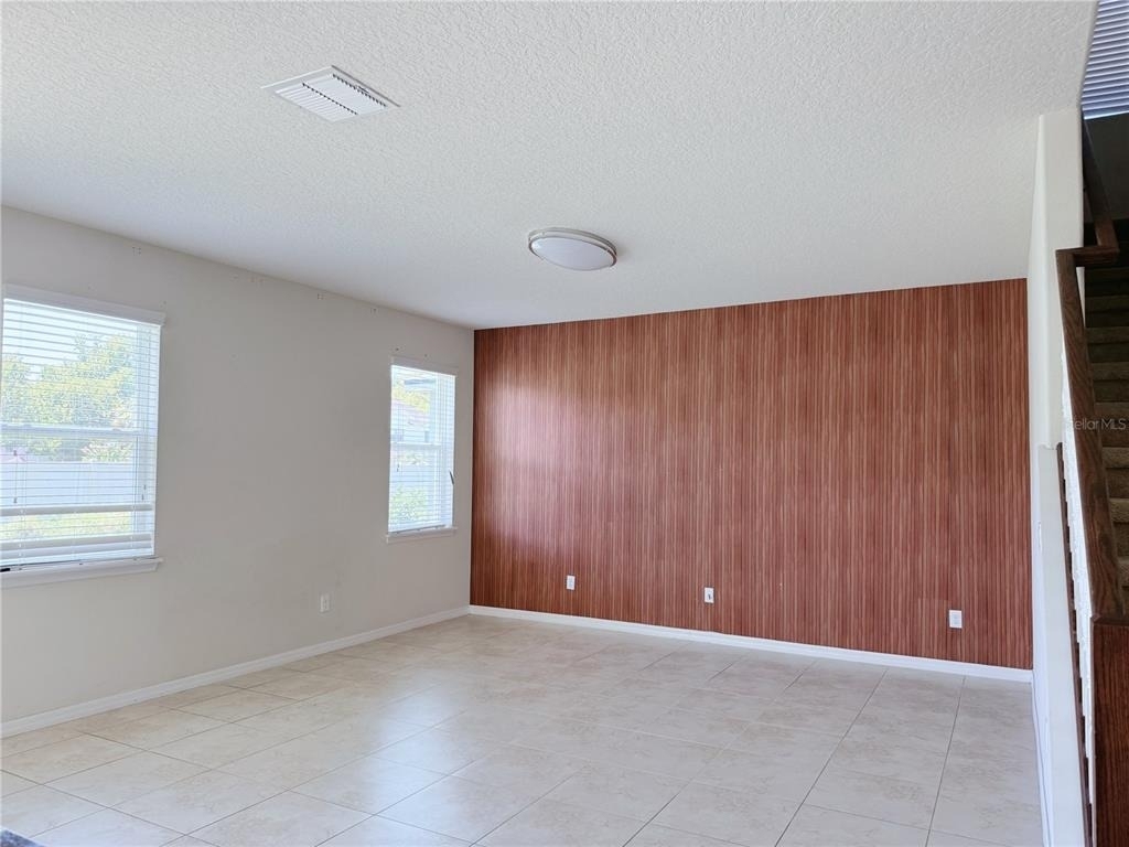 2428 Chateau Loop - Photo 9