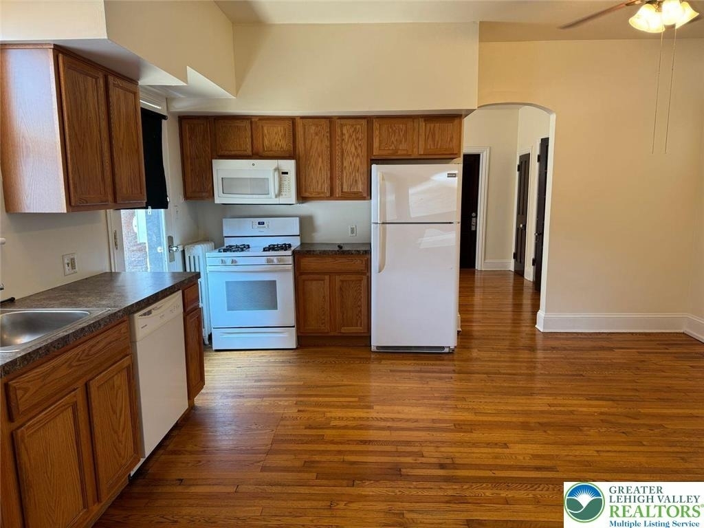 636 N New Street - Photo 5