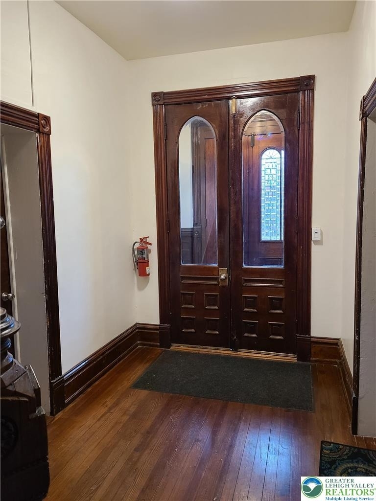 507 1st Avenue - Photo 2