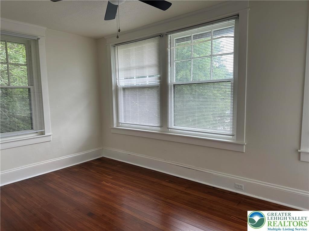 1722 W Market Street - Photo 4