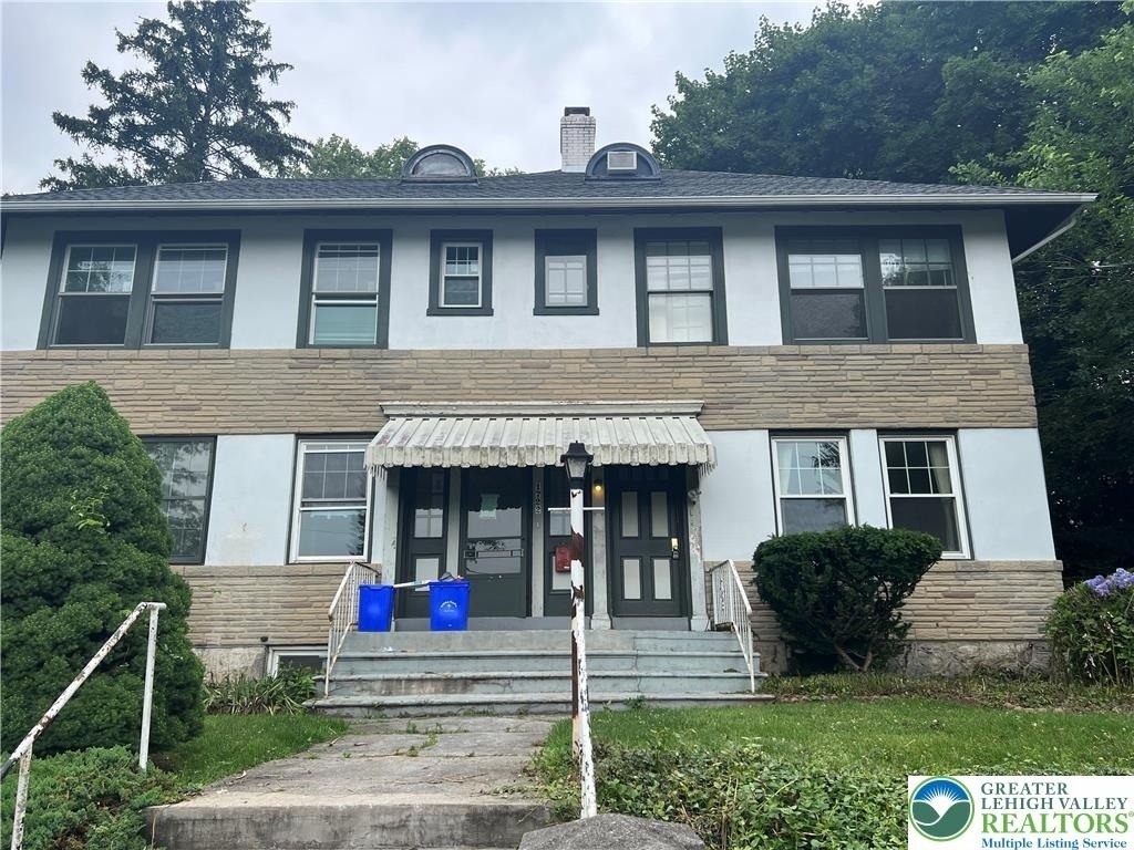 1722 W Market Street - Photo 1