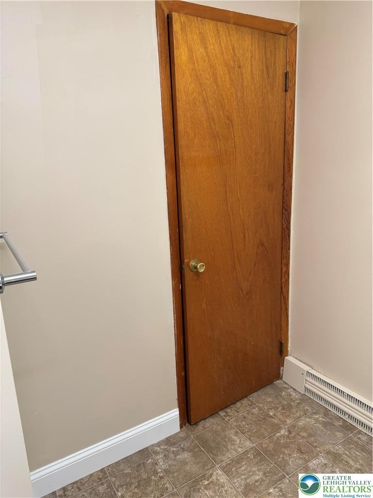1035 Ridge Avenue - Photo 33