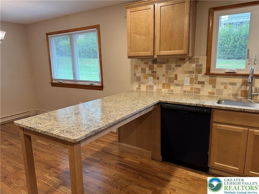 1035 Ridge Avenue - Photo 15