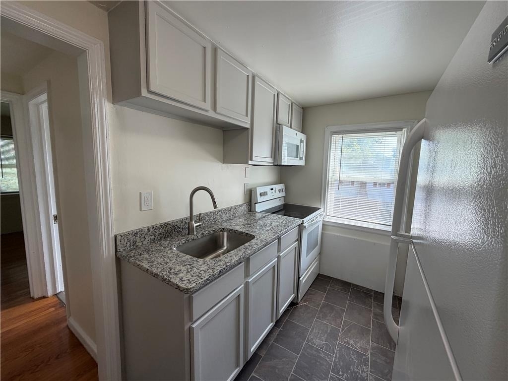 2228 W Allen Street - Photo 7