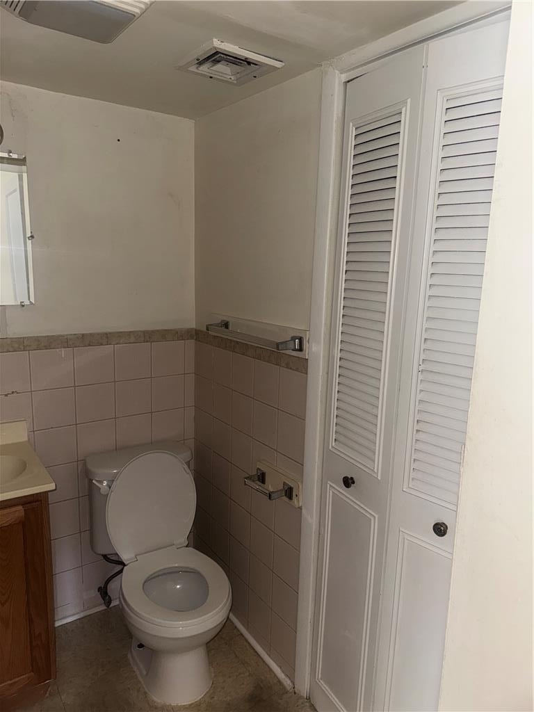 717 Center Street - Photo 9