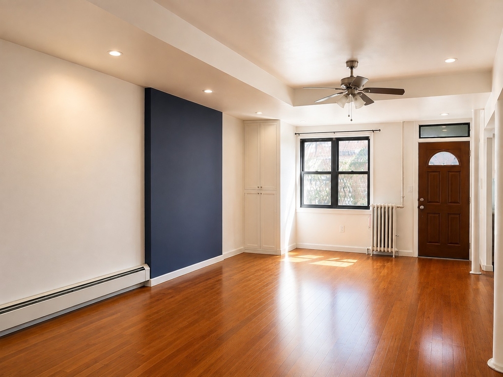 817 Riverside Drive - Photo 2