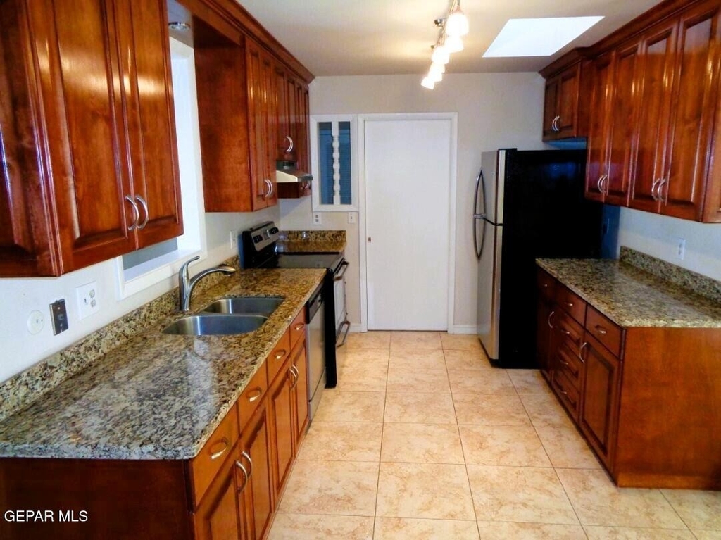 621 Westview Avenue - Photo 9