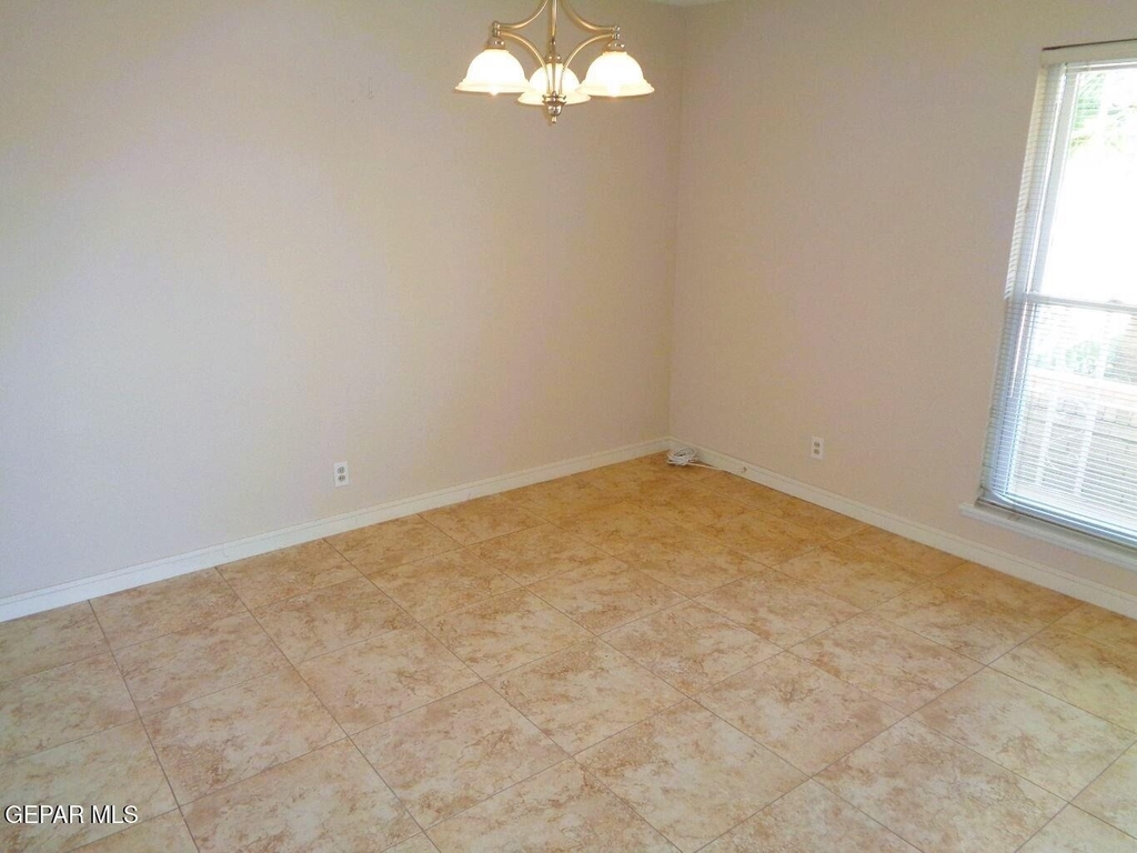 621 Westview Avenue - Photo 5