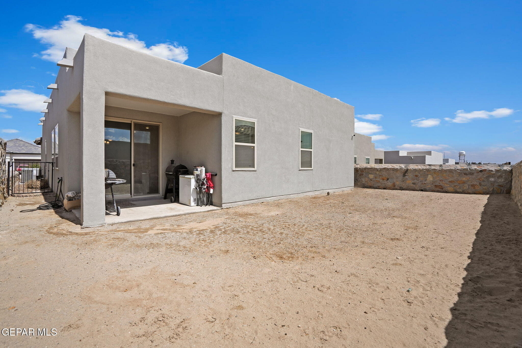 257 Staffs Way - Photo 31