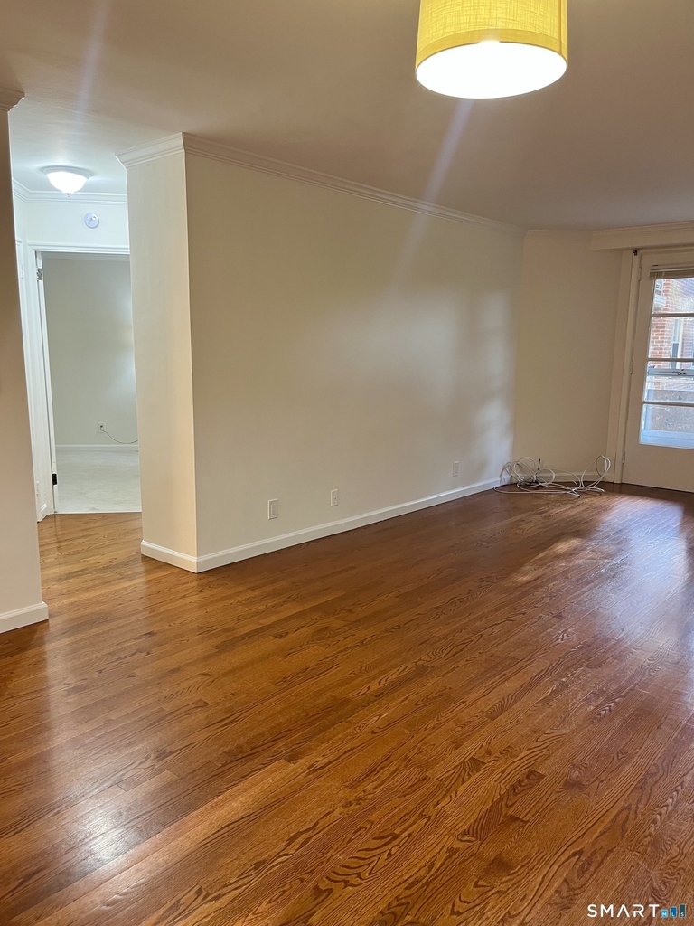 71 Strawberry Hill Avenue - Photo 3