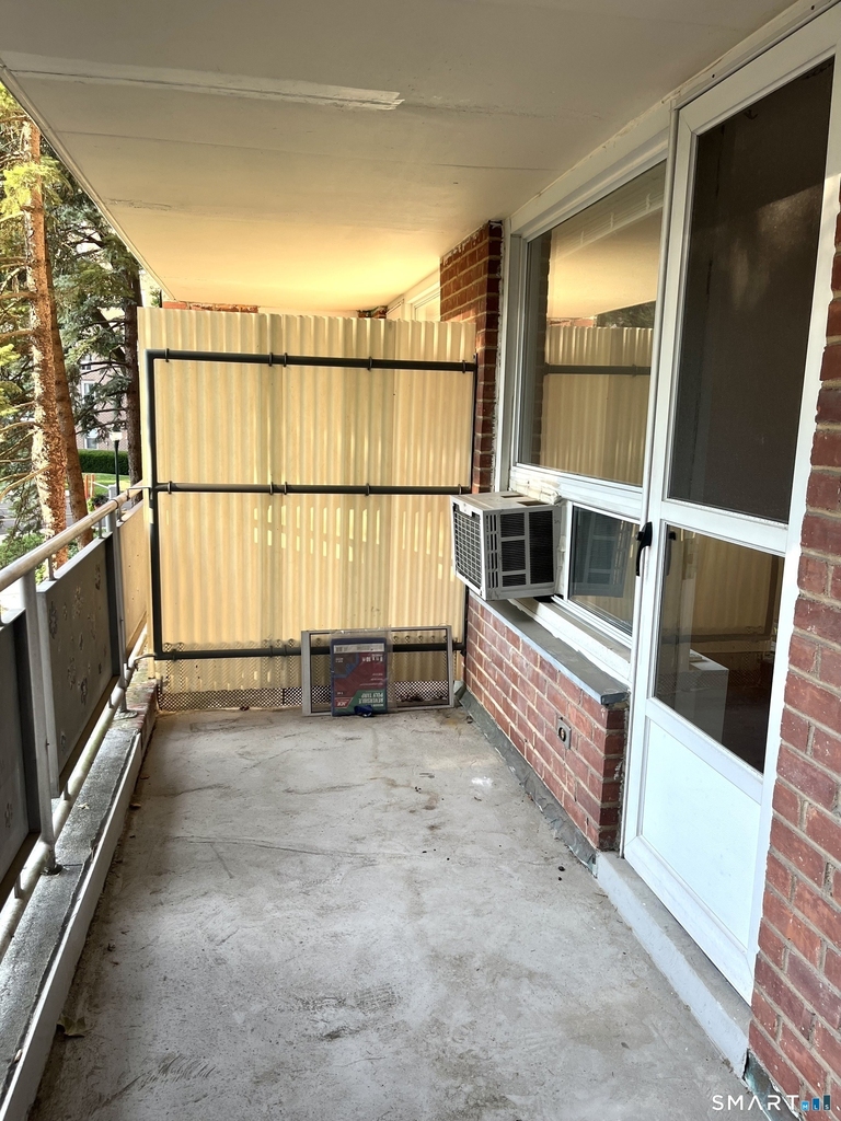 71 Strawberry Hill Avenue - Photo 16