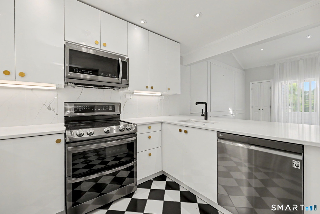163 South Street - Photo 1
