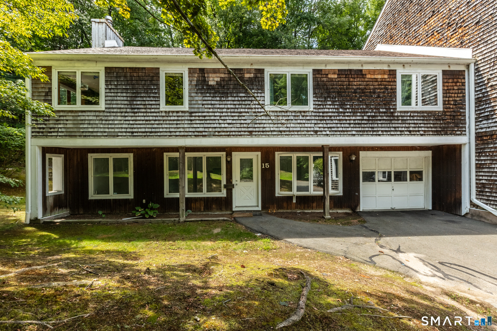 15 Cardinal Drive - Photo 0