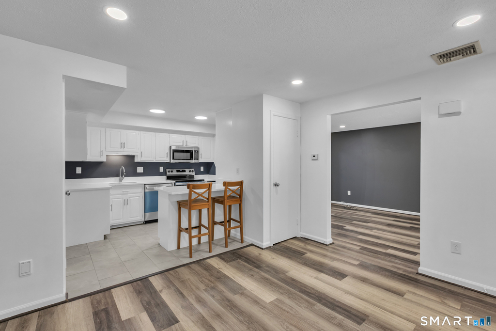 15 Cardinal Drive - Photo 2