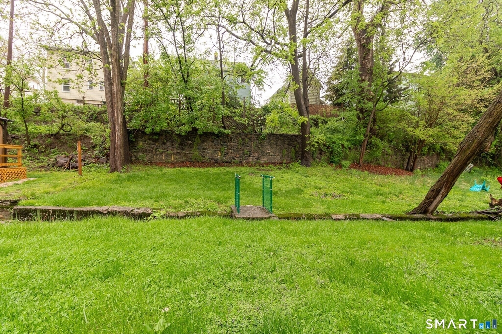 76 Gridley Street - Photo 36