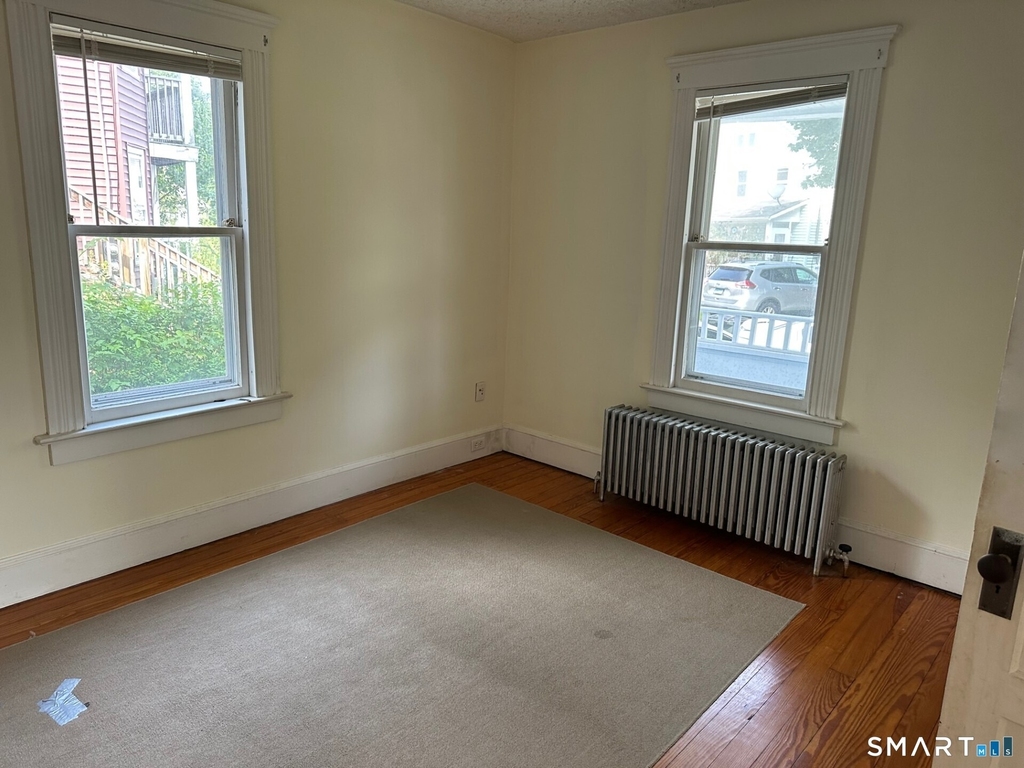 24 Donahue Street - Photo 4