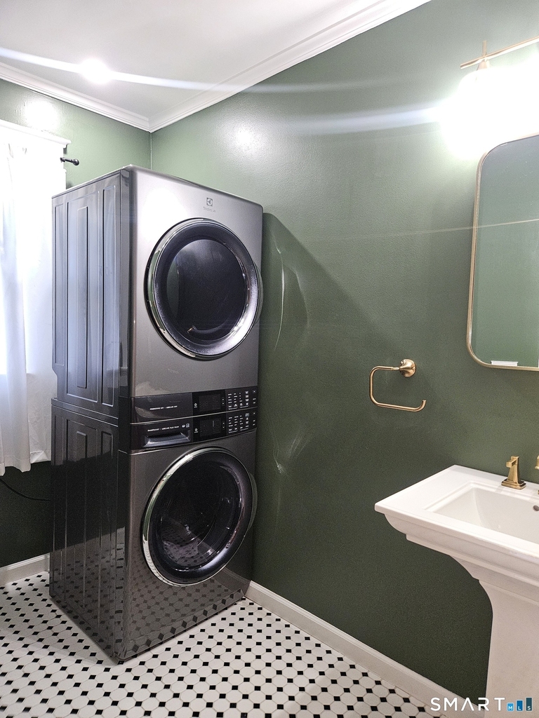 188 Plainville Avenue - Photo 10