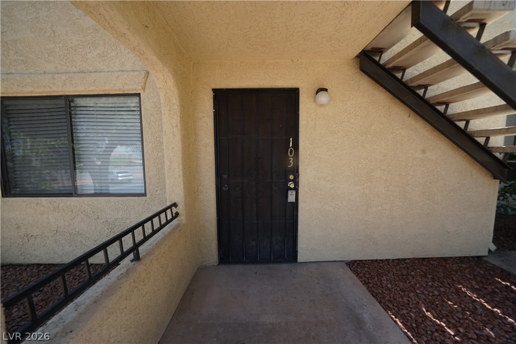601 Cabrillo Circle - Photo 3