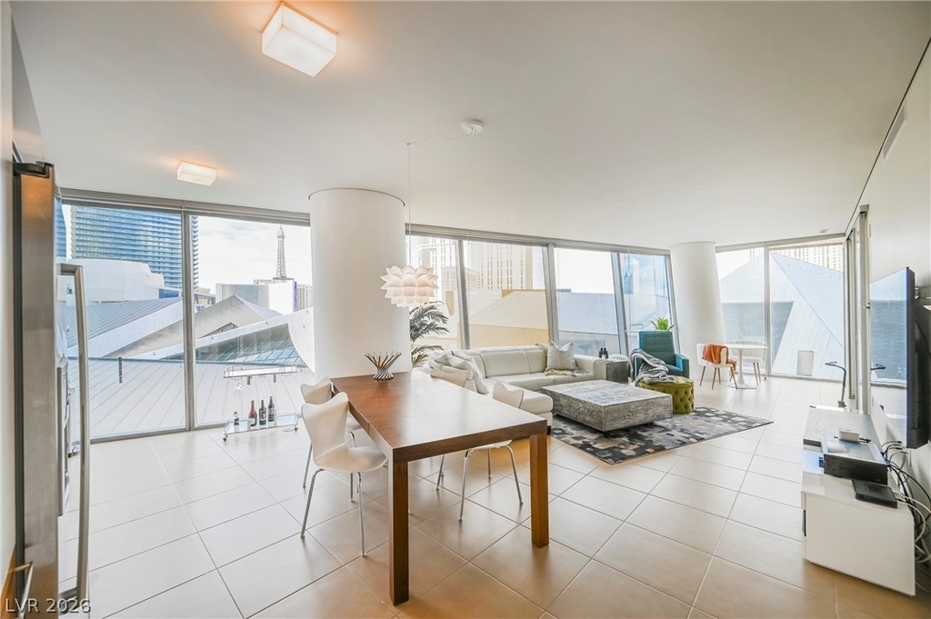3722 Las Vegas Boulevard - Photo 2