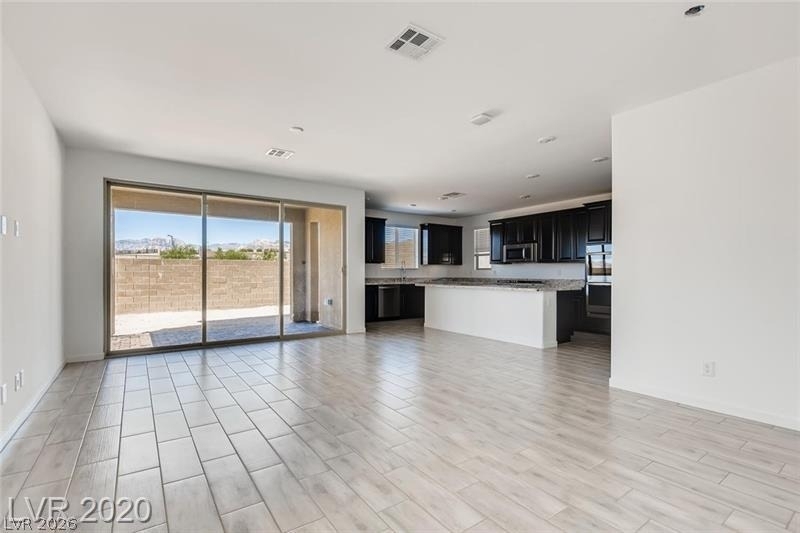 719 Foreign Reef Way - Photo 8