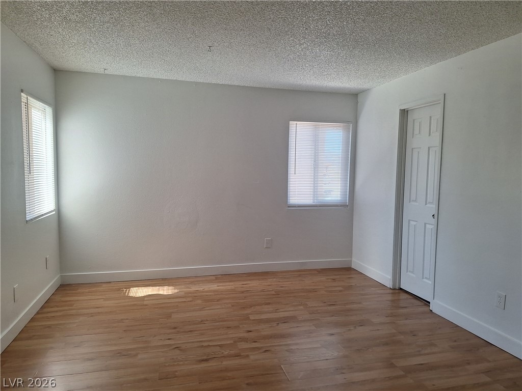 1446 Garden Circle - Photo 5