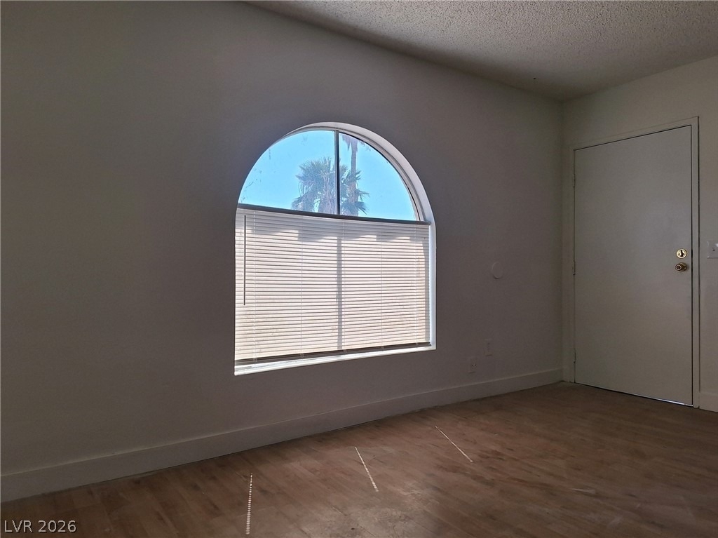 1446 Garden Circle - Photo 1