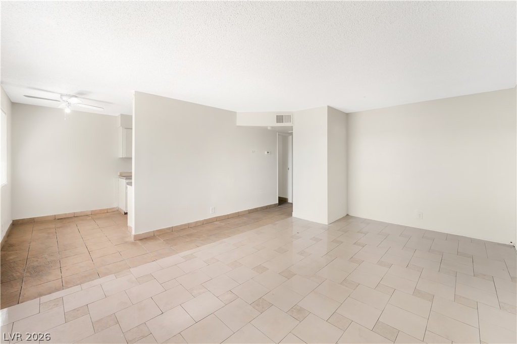5104 Pebble Beach Boulevard - Photo 2