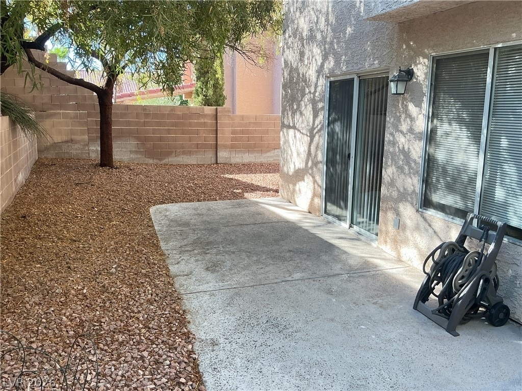8737 Wintry Garden Avenue - Photo 18