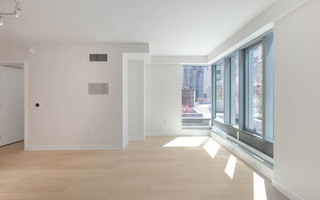 340 Fremont St - Photo 14
