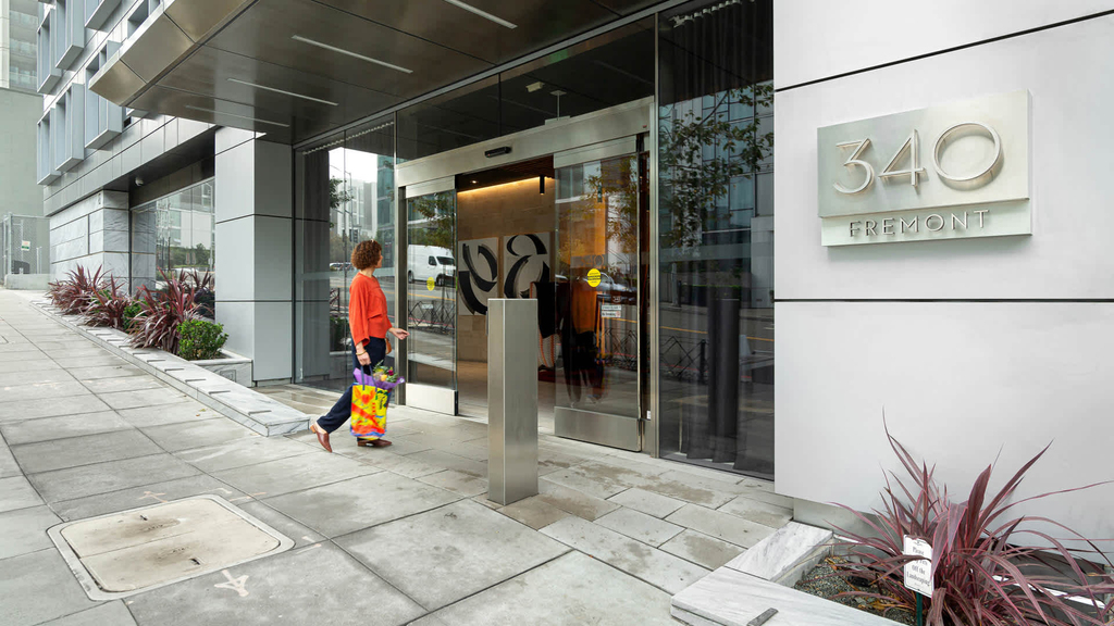 340 Fremont St - Photo 3