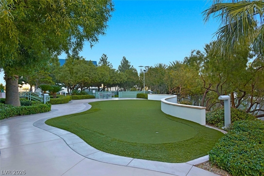 322 Karen Avenue - Photo 5