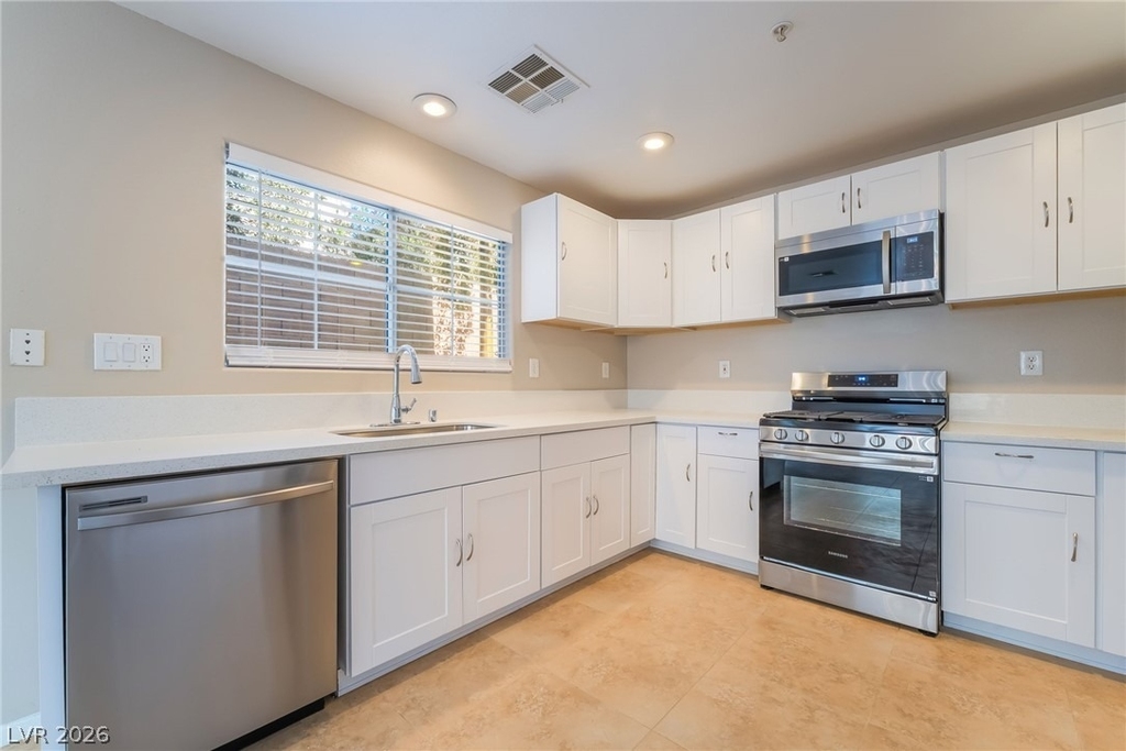 647 Moonlight Stroll Street - Photo 6