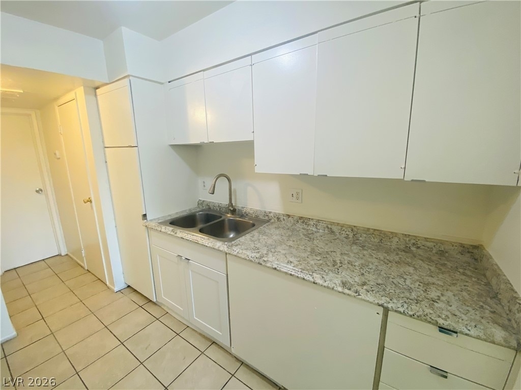 3762 Royal Crest Street - Photo 9