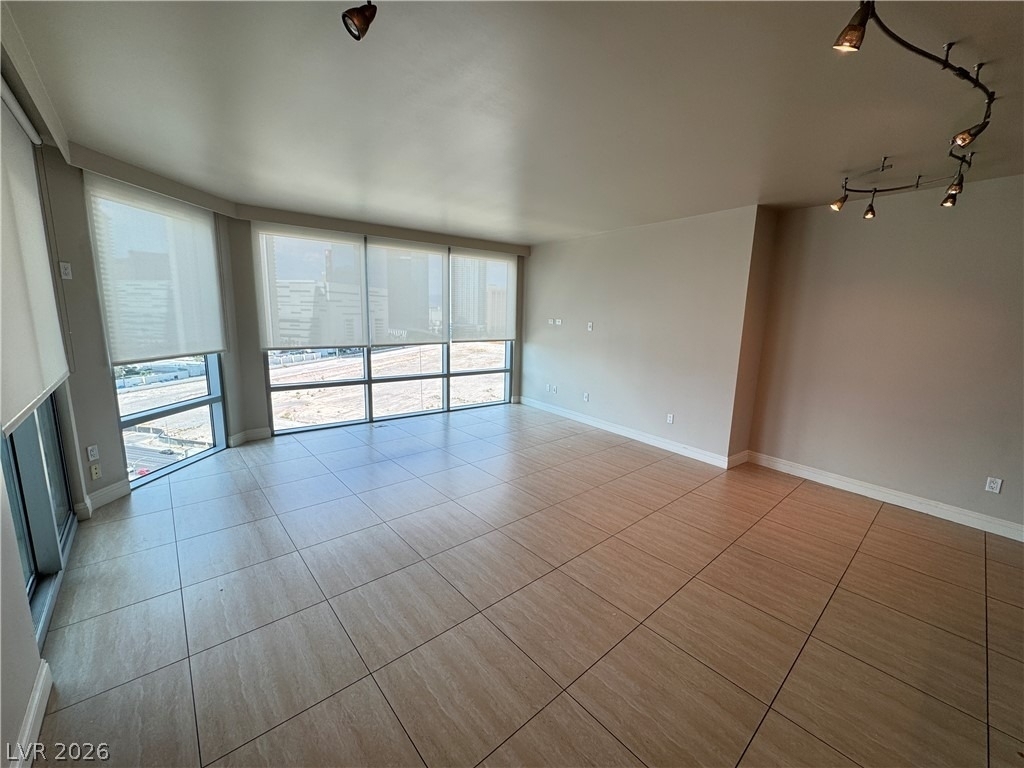 222 Karen Avenue - Photo 13